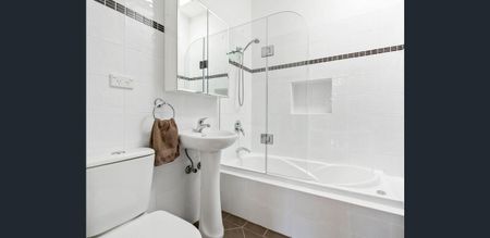 Three (3) Bedroom Solid House - Hurstville - Photo 4