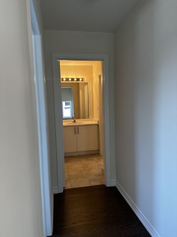 For Lease - 1174 Wilmington Avenue, Oshawa, Ontario - Photo 5