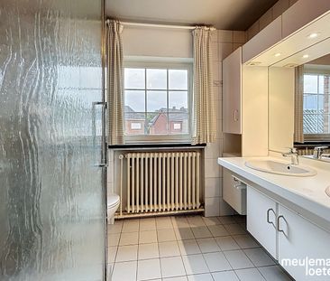 Ruime gezinswoning met garage - Photo 6