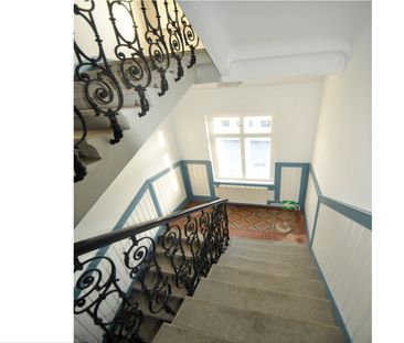 Villa in gut frequentierter und auch repräsentativer Lage! Ideal al... - Photo 2