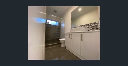 REAR 3 BED HOUSE FOR RENT - Photo 5