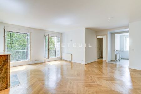 Appartement à louer à Paris 8Ème - Photo 3
