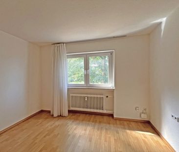 Schöne, helle 4-Zimmer-Wohnung - Foto 2