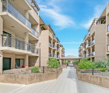 Modern 2-Bedroom Apartment in Prime Location - Photo 6