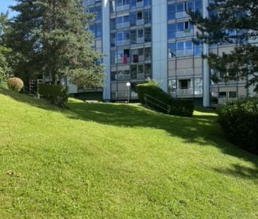 "Grossräumige, helle Wohnung mit Balkon und herrlicher Aussicht" - Photo 6