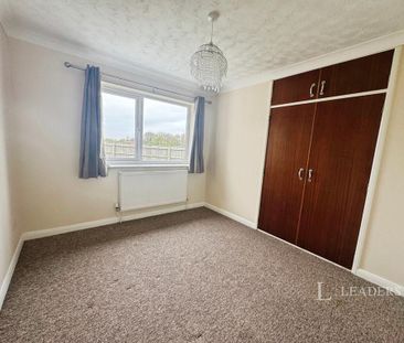 3 bedroom bungalow to rent - Photo 3