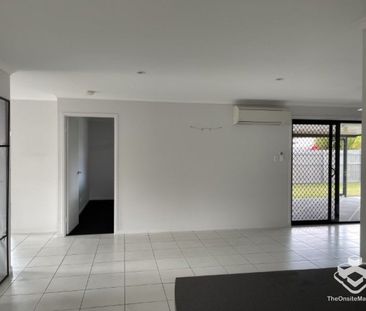 4 Bedroom 2 Bathroom 2 Car House - Photo 3