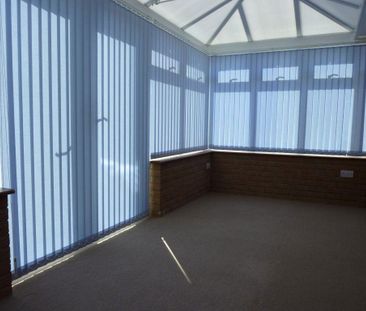 3 bedroom bungalow to rent - Photo 6