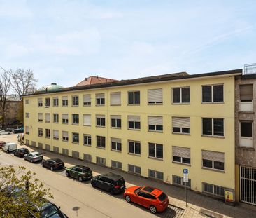 Bright furnished apartment for rent - Photo 1