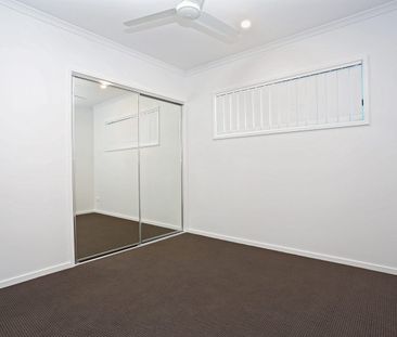 Modern Family Home - Photo 3