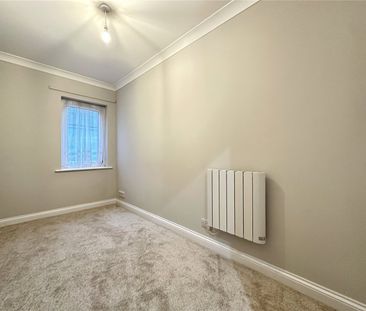 17, The Lane, Alwoodley, Leeds, West Yorkshire, LS17 7BR - Photo 5