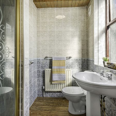 223 HYDE PARK ROAD Leeds - LS6 1AH - Photo 4