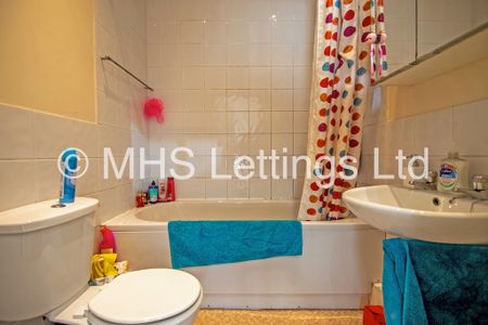 2 Bedroom Flat for rent in Richmond Road - Photo 4