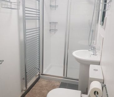 Cossack Green, Southampton - Photo 6