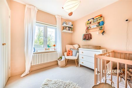 4 bedroom house to rent Stane Close, CM23 - Photo 4