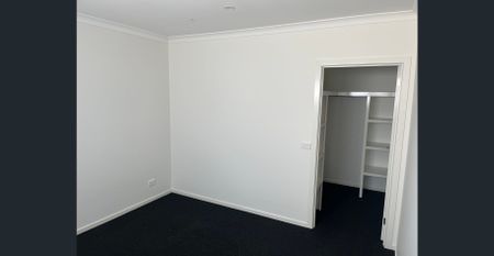 Luxury Living in the Heart of Sale - Photo 2