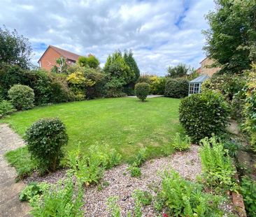 4 bedroom detached house to rent - Photo 5