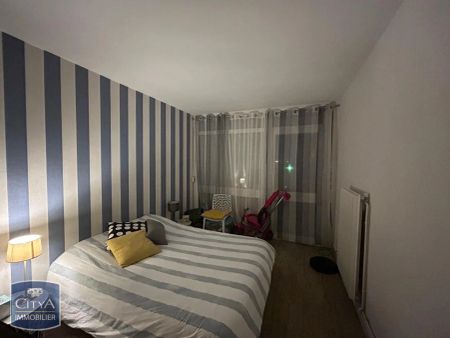 Appartement à louer 4 pièces 82.9m² - Photo 3