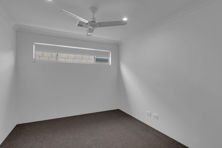 Four Bedroom Family Home in Baldivis - Photo 3
