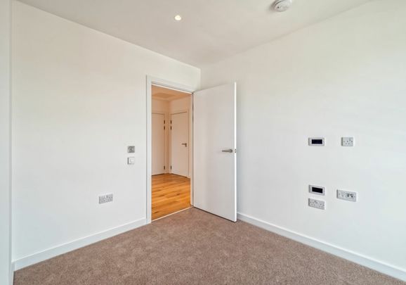 Capitol Way - Photo 1