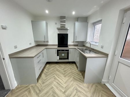 2 bedroom house to rent - Photo 3