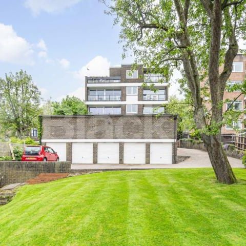Spectacular panoramic views with a balcony and floor to ceiling windows - Photo 1