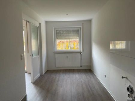 EUPORA® Immobilien: Wohnung mit Balkon in Eisenberg - Photo 3