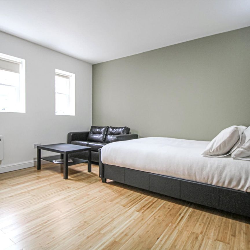 Apt 3, George House - Photo 1