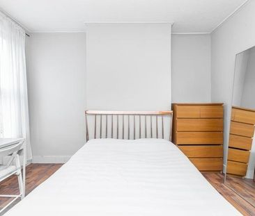 3 bedroom maisonette to rent - Photo 6
