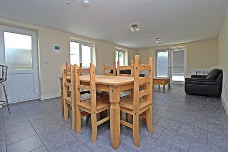 1 bedroom in a house share to rent - Photo 5