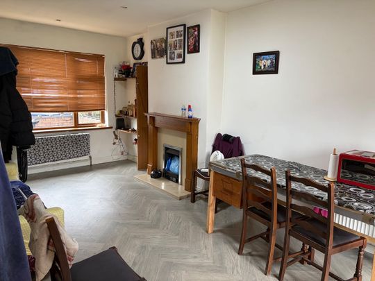 2 Bed Terraced House, Prestwold Road, LE5 - Photo 1
