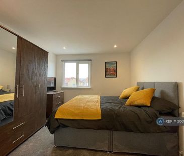 1 bedroom in a house share to rent - Photo 3