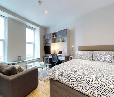 Apt 33, Eagle House - Photo 3