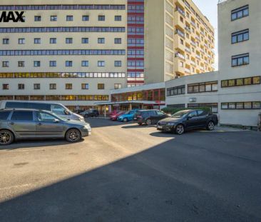 Podnájem hezkého bytu 2kk s lodžií na Koldůmu - Photo 1