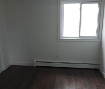 SUPERBE 3 ½ ENTIÈREMENT RÉNOVÉ - LIMOILOU - 995$ CHAUFFÉ,EAU CHAUDE... - Photo 4