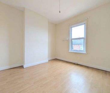 3 bedroom apartment to rent - Photo 1