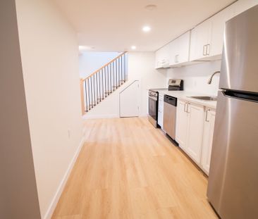 58 Churchill Ave, Welland - 1 Bedroom Lower Unit - Photo 2