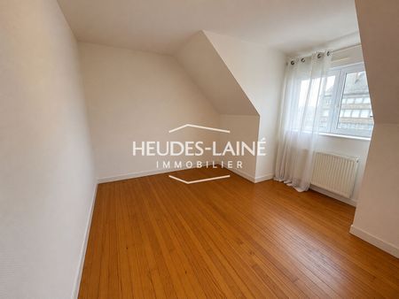 Location Appartement 4 pièces 102m² AVRANCHES 50300 - Photo 3
