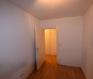 Schönböckener Str. 107, 1,5 Zi.,ca. 53qm, gr. Wohnzimmer, D.-Bad, E... - Foto 2