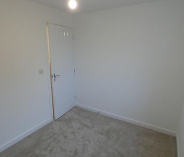 3 bedroom House To Let - Photo 4