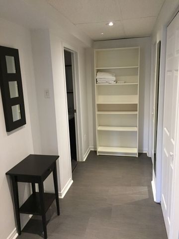 For Lease - 164 Trafalgar Road, Oakville, Ontario - Photo 3