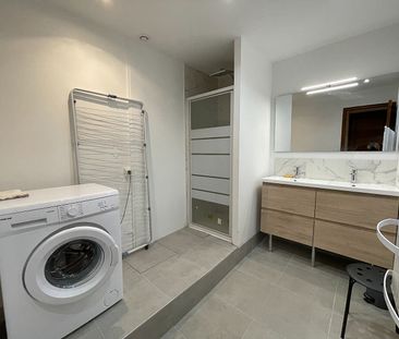 AIX EN PROVENCE - A LOUER -T3 CENTRE VILLE SUR LE COURS MIRABEAU - ... - Photo 6