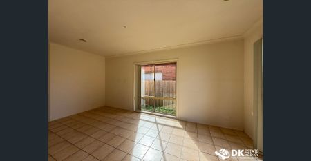 3 Bedroom House in Ideal Location - Photo 3