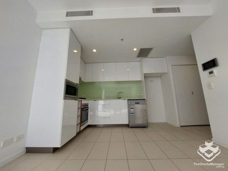 One Bedroom Unfurnished Apartment For Rent, South Brisbane QLD - Photo 2