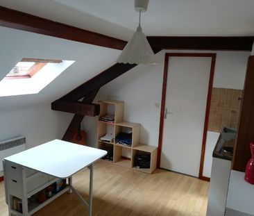 Appartement à louer - REIMS- RUE DE COURCELLES- GARE - Photo 3