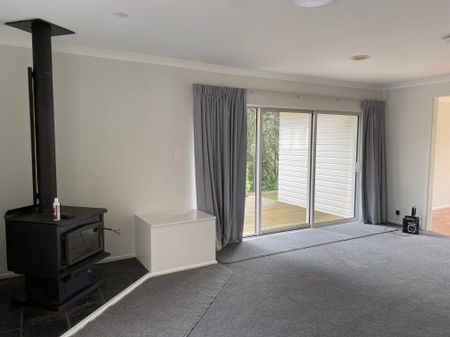 RURAL PRIVATE HOME - Photo 4