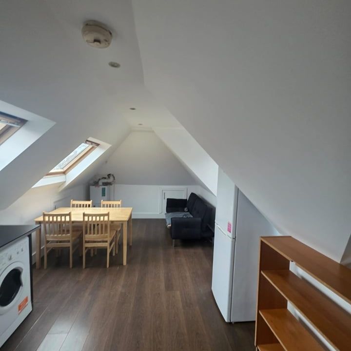 3 Bed Flat, Vivian Avenue, NW4 - Photo 1