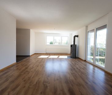 Familienfreundliche 4.5-Zimmer-Wohnung in Müntschemier - Photo 2