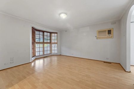 Charming 3-Bedroom Brick Home! - Photo 2