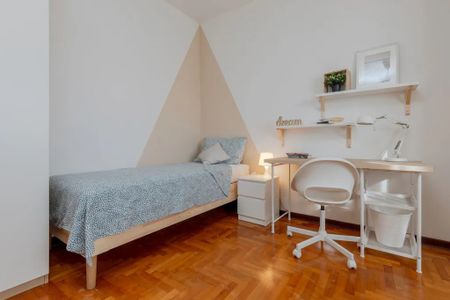 Via Cesare Cremonino, Padova, Veneto 35124 - Photo 2